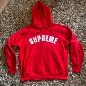 Supreme Crewneck